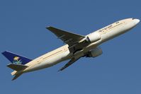 HZ-AKI @ LOWW - powerfull takeoff