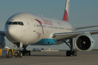 OE-LPC @ VIE - Austrian Airlines Boeing 777-200 - by Yakfreak - VAP