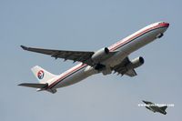 B-6127 @ VHHH - China Eastern Airlines