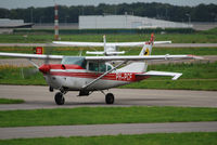 PH-PCF @ EHLE - Para Club Flevo , Lelystad Airport - by Henk Geerlings