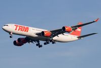 PT-MSN @ LOWW - TAM A340-500 - by Andy Graf-VAP