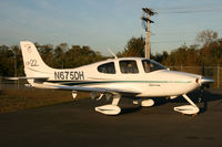N675DH @ KPAE - I like this light level, Canon 24-105L IS