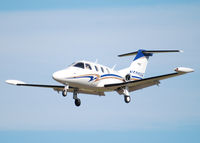 N500VH @ KAPA - On final approach to 17L.