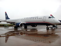 N955UW @ KCLT - E190 on ramp - by Connor Shepard