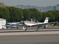 N826BB @ SMO - N826BB arriving on RWY 21 - by Torsten Hoff