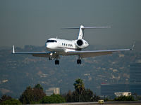 N401QS @ SMO - N401QS arriving on RWY 21 - by Torsten Hoff