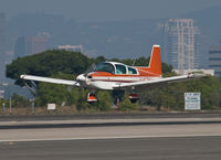 N4521N @ SMO - N4521N arriving on RWY 21 - by Torsten Hoff