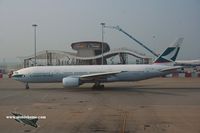 B-HNB @ VHHH - Cathay Pacific - by Michel Teiten ( www.mablehome.com )