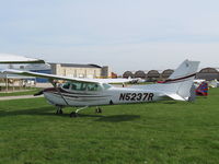 N5237R @ C77 - Poplar Grove,IL