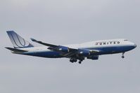 N122UA @ EDDF - United Airlines 747-400 - by Andy Graf-VAP