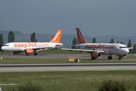 HB-JZI @ LFSB - Easyjet A319