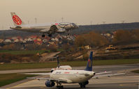 OE-LED @ VIE - NIKI Airbus A319-112