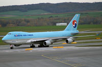 HL7439 @ VIE - Korean Air Cargo Boeing 747-4B5F(SCD)