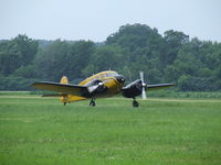 N41759 @ D52 - Taxing at Geneseo. - by Terry L. Swann