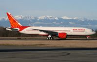 VT-ALE @ KPAE - C/n 36304 - by Nick Dean