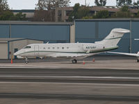 N375RF @ SMO - N375RF parked on the tarmac in Santa Monica - by Torsten Hoff