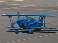 N540BE @ SMO - N540BE taxiing - by Torsten Hoff