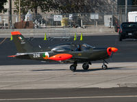 N224AP @ SMO - N224AP taxiing - by Torsten Hoff