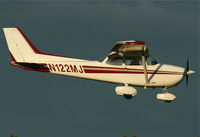 N122MJ @ KPAE - Canon Xti & 100-400L IS USM - by Nick Dean