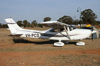 VH-PCO @ YTEM - / - by Nick Dean