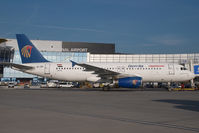 SU-GBF @ VIE - Egypt Air Airbus 320 - by Yakfreak - VAP