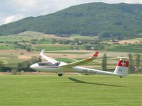 HB-3032 @ LSPF - Landing at LSPF - by Peter Bollinger