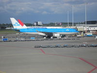 PH-AOE @ EHAM - Schiphol - by Henk Geerlings