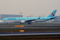 HL7586 @ VIE - Korean Air Airbus A330-323X