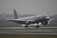 OE-LEU @ VIE - FlyNiki - Airbus A320-214 - by Juergen Postl