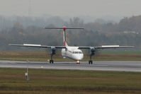 OE-LGE @ VIE - Bombardier Inc. DHC-8-402 - by Juergen Postl