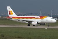 EC-KMD @ LFPO - Iberia A319 - by Andy Graf-VAP
