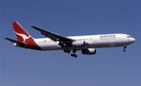 VH-ZXA @ YSSY - /