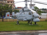 7511 - Hanoi , Air Force museum - by Henk Geerlings