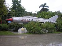 4324 - Hanoi, People Army Museum - by Henk Geerlings
