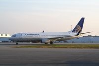 N77510 @ KCMH - Boeing 737-800