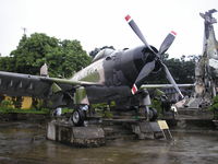 134636 - Hanoi, People Army Museum - by Henk Geerlings