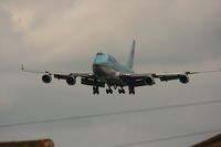 HL7404 @ EGLL - Taken at London Heathrow 11th June 2008 - by Steve Staunton