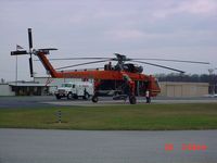 N6962R @ KHNB - Refueling at KHNB...