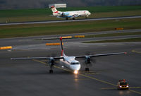 OE-LGI @ VIE - Austrian arrows De Havilland Canada DHC-8-401