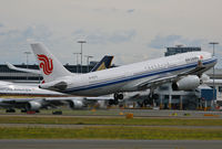B-6073 @ YSSY - take off r/w 34L - by Bill Mallinson