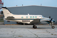 N990DA @ KDSM - A King Air - by Nick Dean