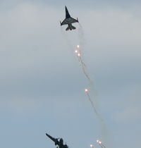 J-055 @ EHLW - General Dynamics F-16AM Fighting Falcon J-055 Royal Netherlands Air Force, just count the flares and you'll know his squadron number (313?) - by Alex Smit