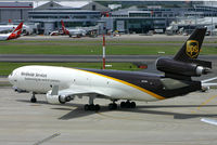 N251UP @ YSSY - Taxiing to its park - by Bill Mallinson