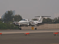 N450CR @ SMO - N450CR arriving on RWY 21 - by Torsten Hoff