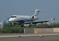 N530FX @ SMO - N530FX arriving on RWY 21 - by Torsten Hoff