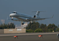 N913LX @ SMO - N913LX arriving on RWY 21 - by Torsten Hoff