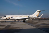 N171JJ @ VIE - Globalexpress 5000 - by Yakfreak - VAP
