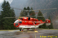 HB-XKE @ LSXG - Gsteigwiler Heliport - by Bruno Siegfried
