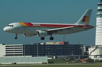 EC-IZH @ LOWW - Iberia A320-214 - by Delta Kilo