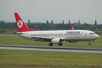 TC-JGF @ LOWW - Turkish Airlines - by Delta Kilo